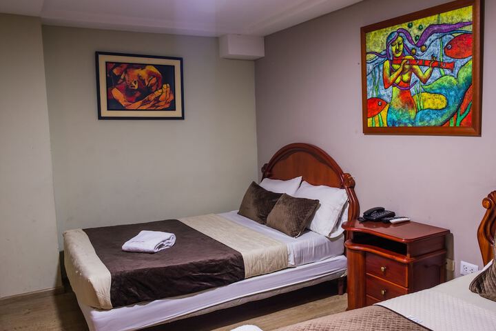 Room 21 of 144