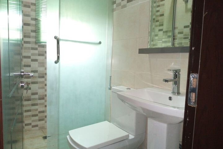 Room 19 of 28