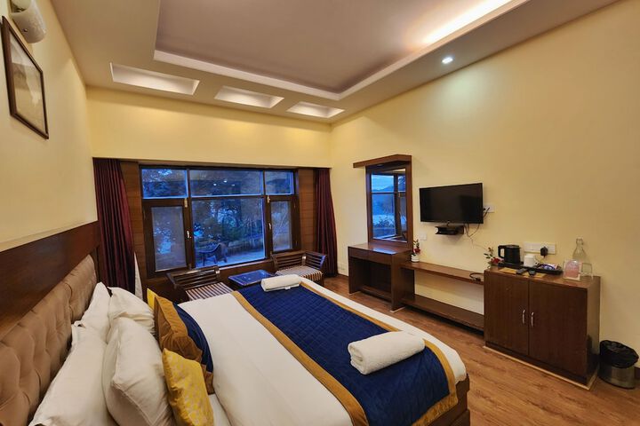 Room 13 of 92