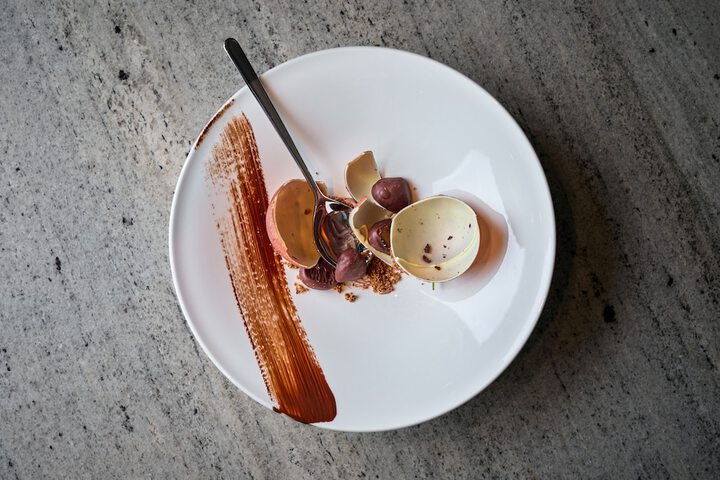 Dining 69 of 82