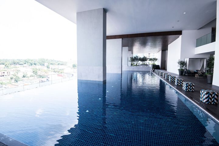 Pool 51 of 82