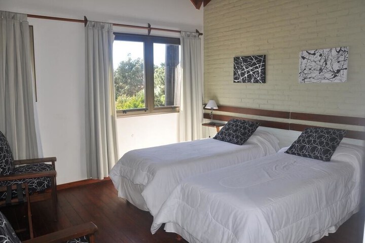 Room 3 of 34