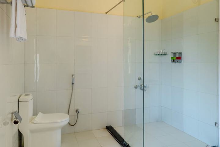 Room 16 of 26