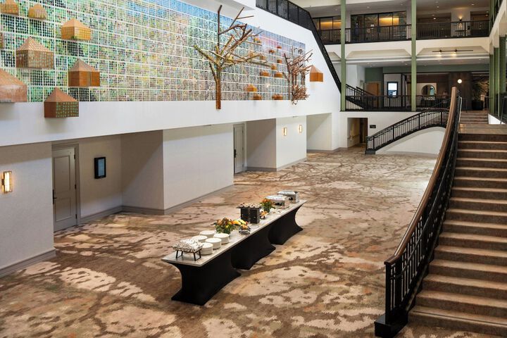 Meeting facility