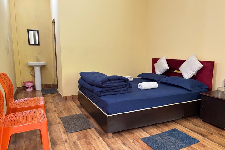 Room 16 of 42