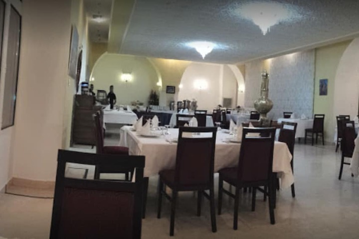 Dining 47 of 63