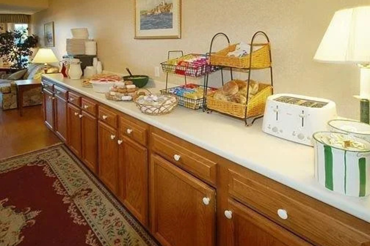 Photo of Mainstay Suites South Burlington