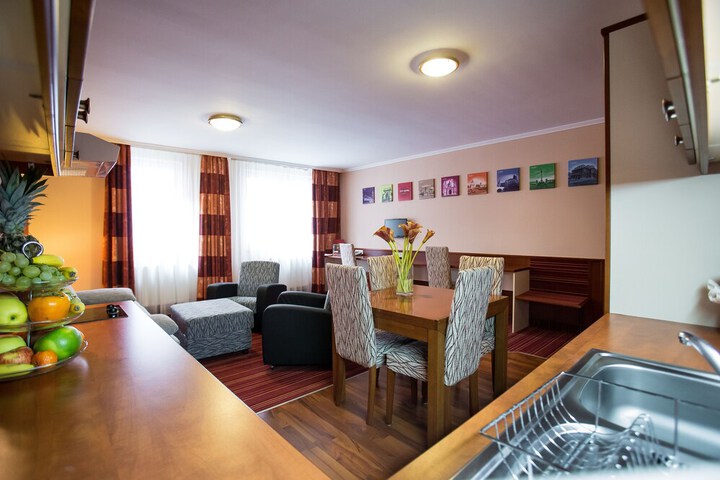 Room 104 of 153