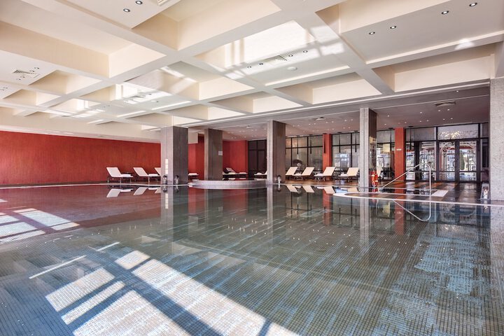 Pool 35 of 90