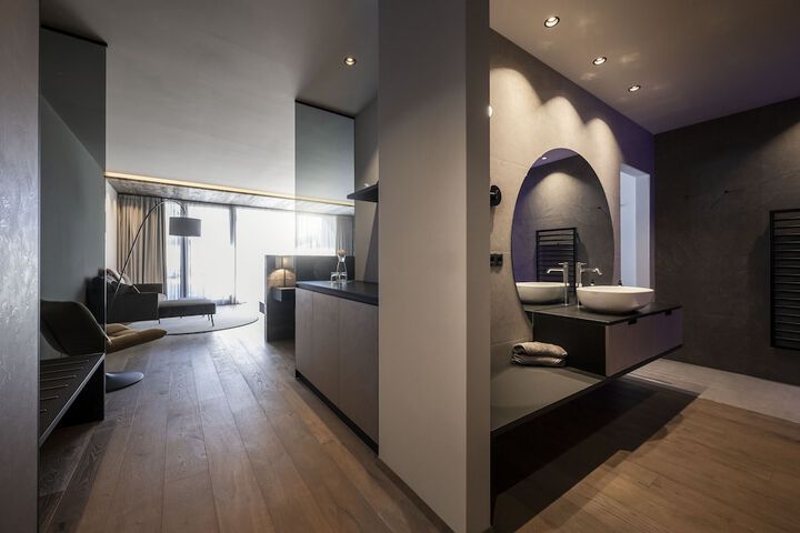Room 32 of 104