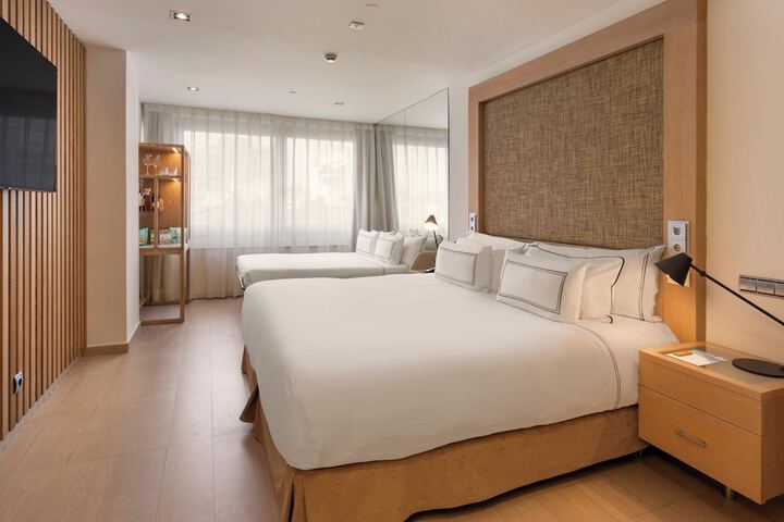 Room 50 of 125