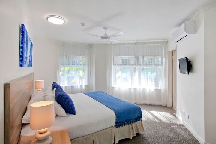 Room 5 of 120