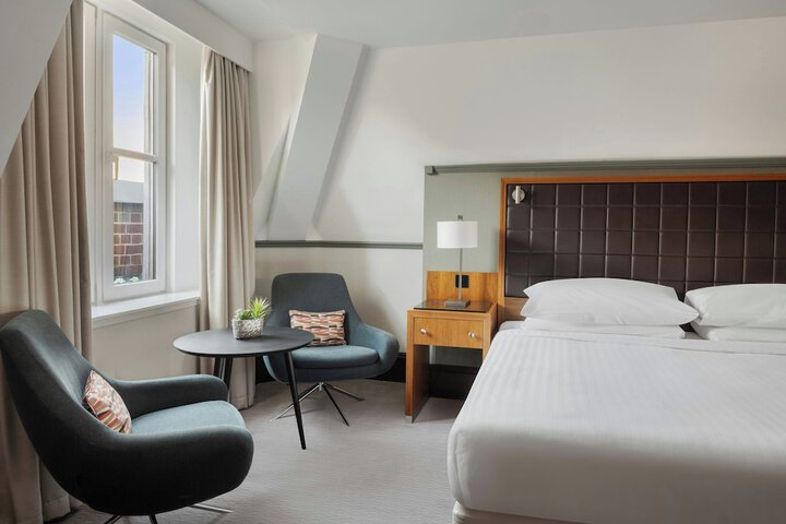 Room 28 of 101