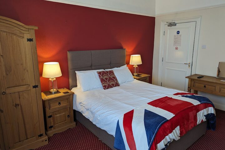Room 6 of 22