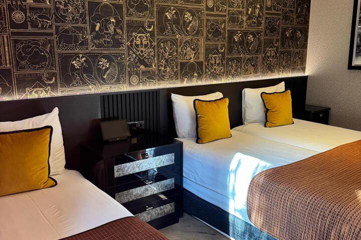 Room 38 of 189