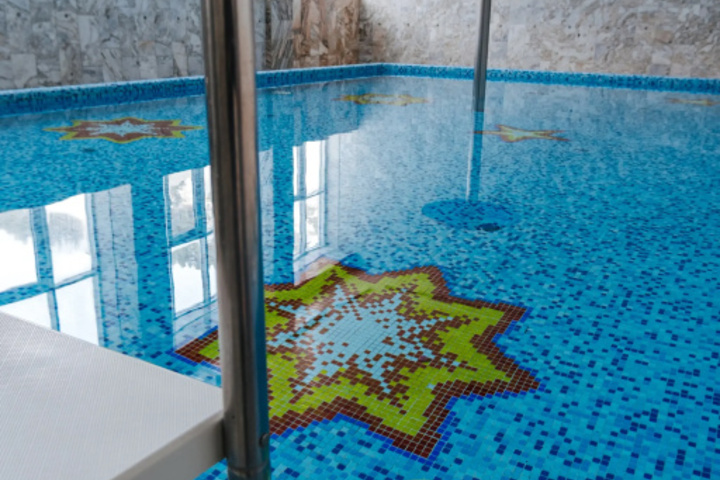 Pool 16 of 24