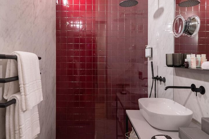 Room 45 of 109