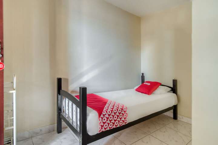 Room 17 of 50