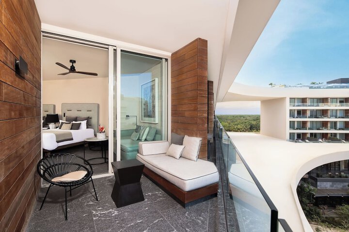Terrace/Patio 147 of 148