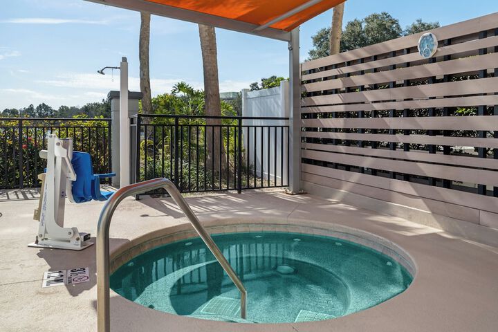 Pool Hotel