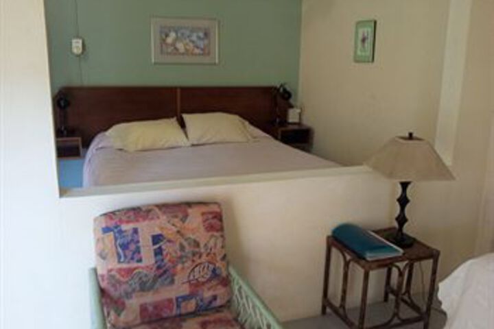 Room 11 of 40