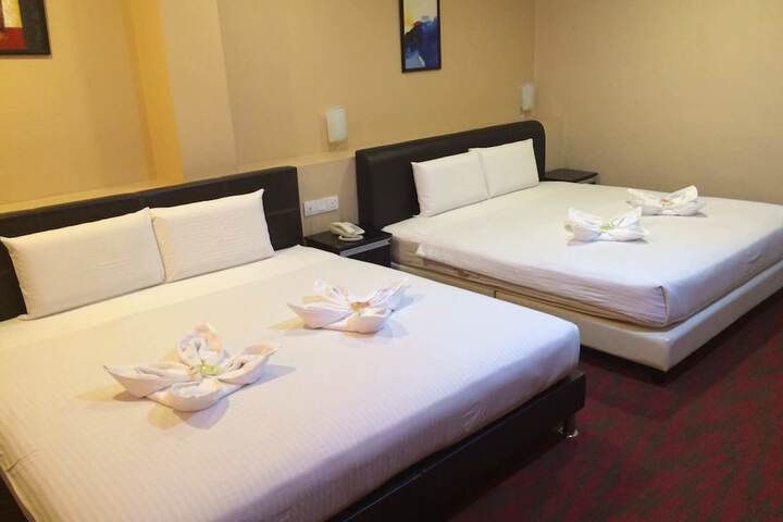 Room 9 of 35