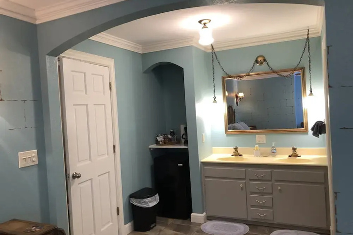 Room 7 of 15