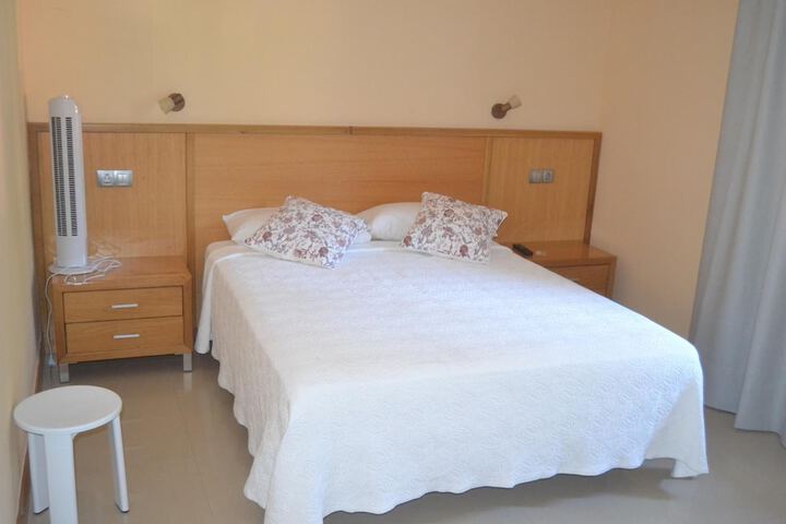 Room 16 of 39