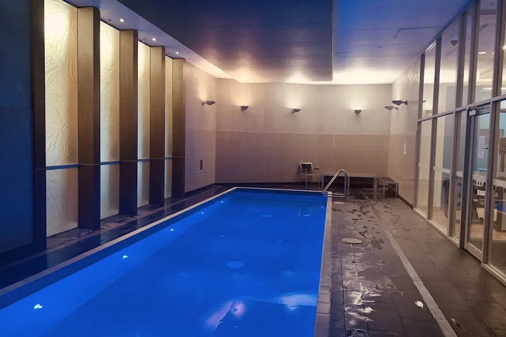 Pool 9 of 15