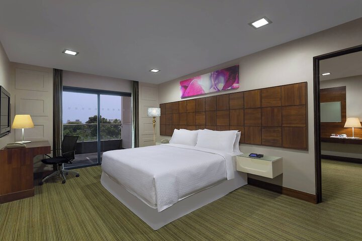 Room 16 of 59