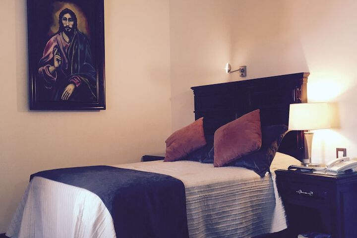 Room 17 of 43