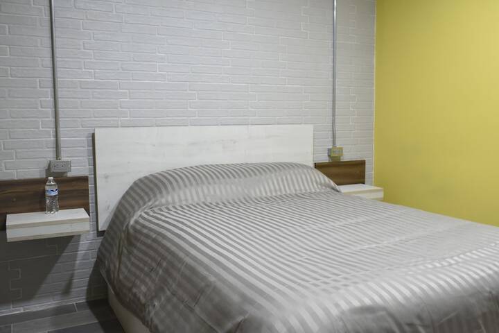 Room 7 of 158