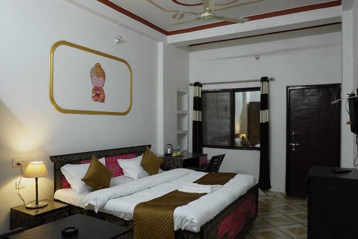 Room 14 of 41