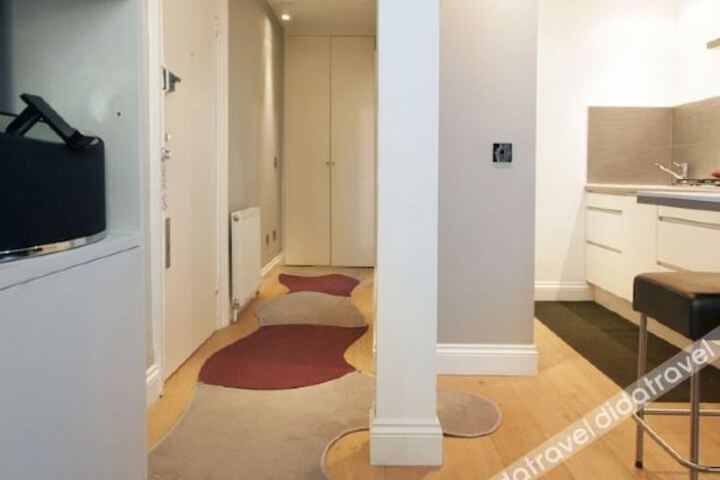 Hotel Interior 10 of 27
