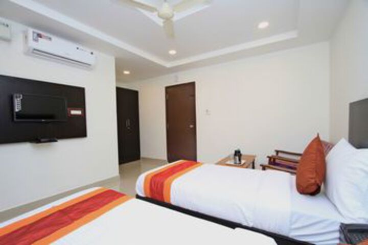 Room 5 of 25