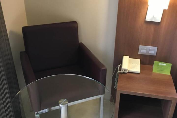 Room 17 of 54