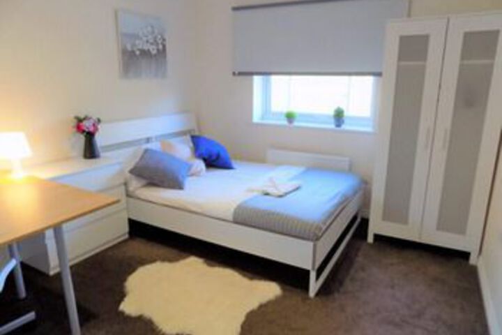 Room 4 of 15