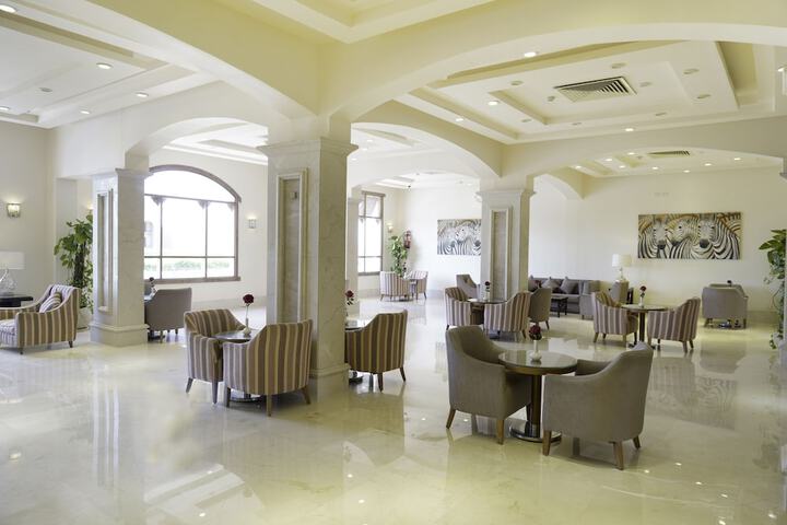 Guest Lobby