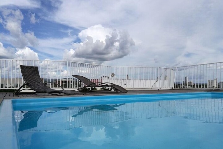 Pool 21 of 23