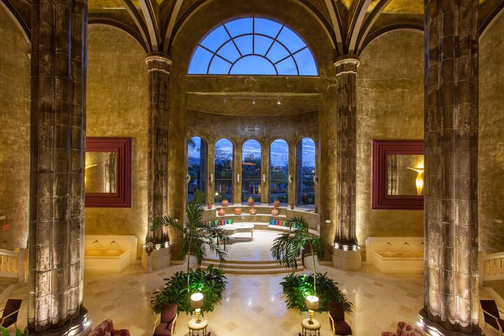 Hotel Interior 4 of 92