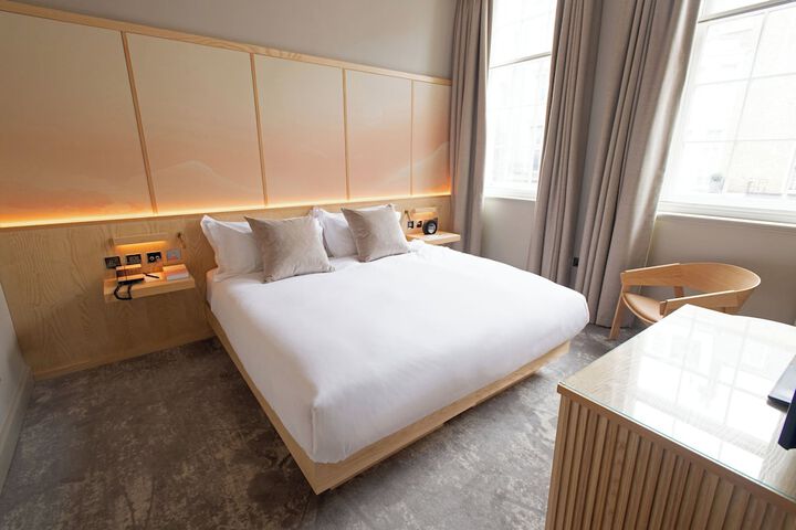 Room 37 of 125