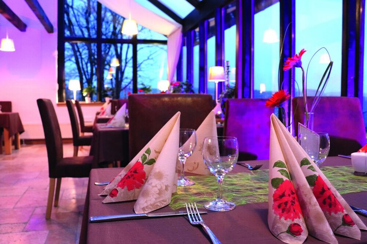 Dining Photos