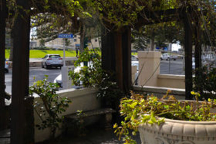 Terrace/Patio 21 of 24