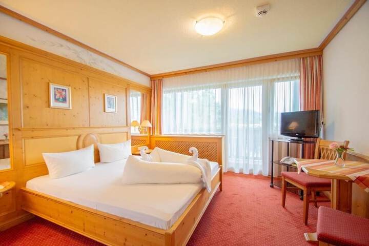 Room 7 of 44