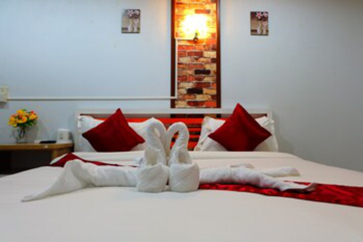 Room 18 of 20