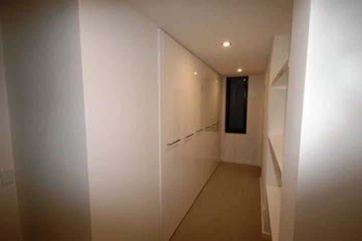 Ballroom/Hall 9 of 21