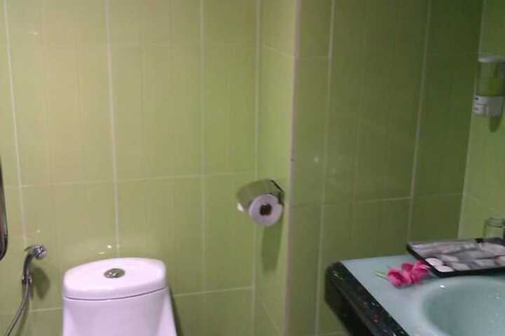 Room 15 of 20