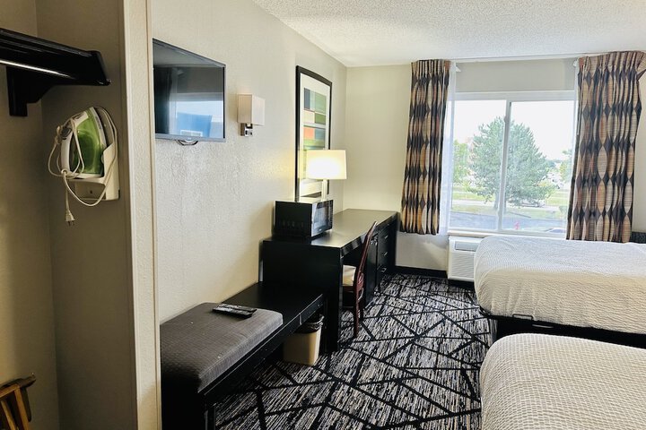 Standard Room, King or Two Doubles (5 of 11)