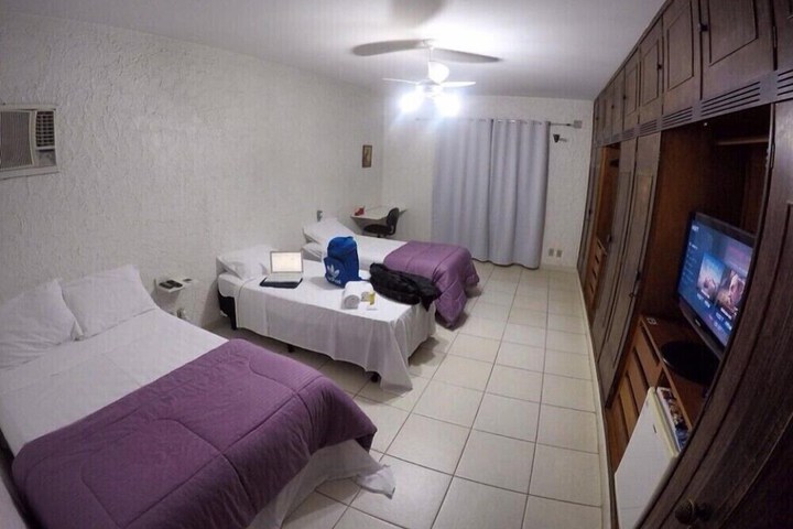 Room 14 of 32
