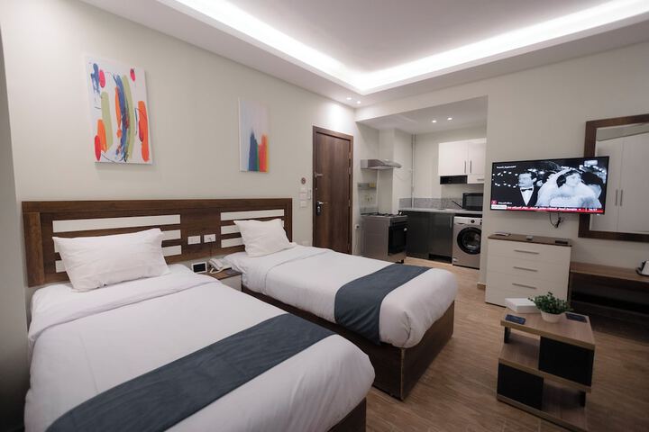 Room 4 of 43